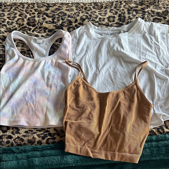 Set of 11 stretchy workout Crop Tops - Pink, Black, Gray etc - Picture 5 of 9